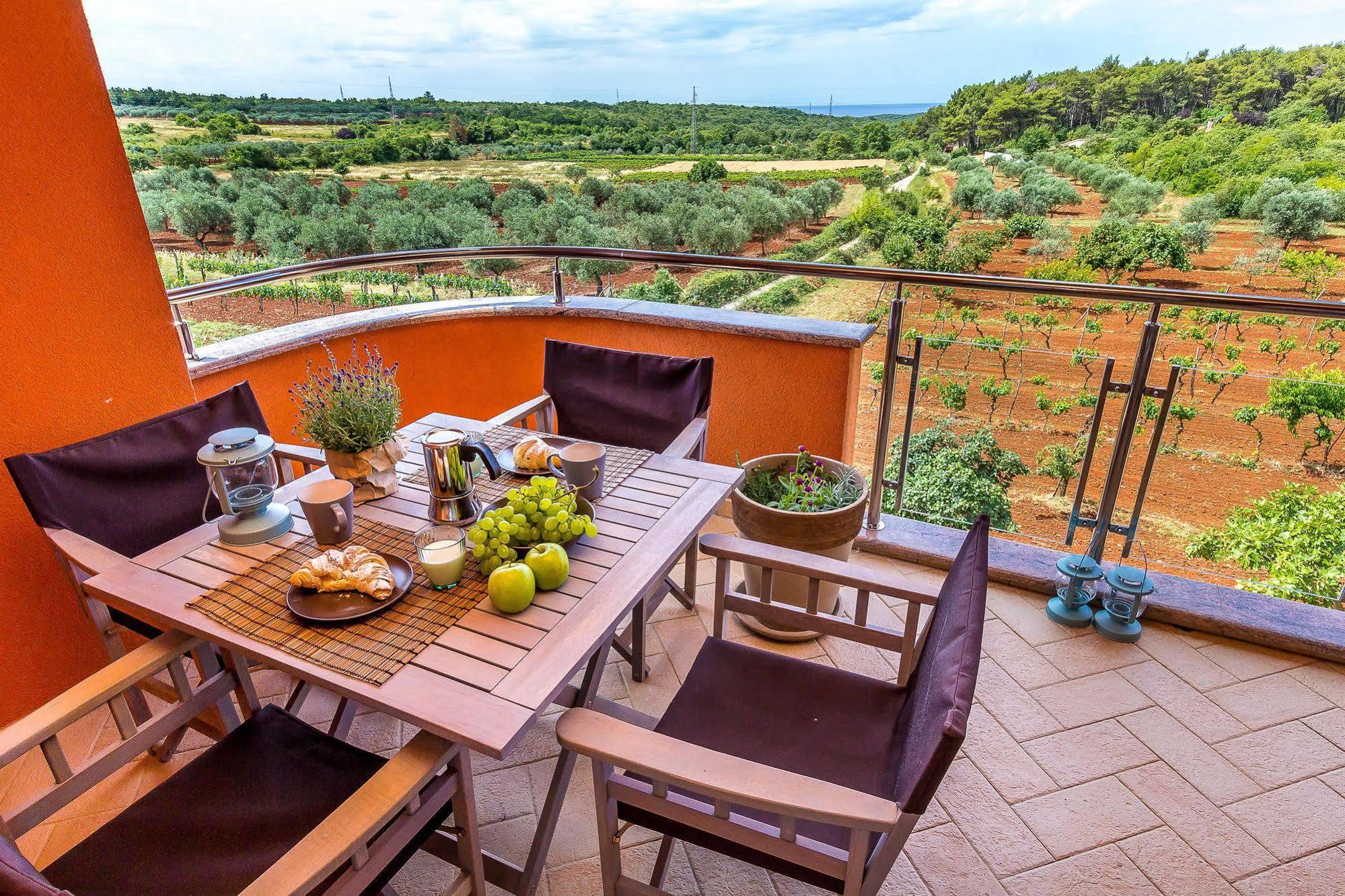 Apartments Stella โรวินสโก เซโล ภายนอก รูปภาพ