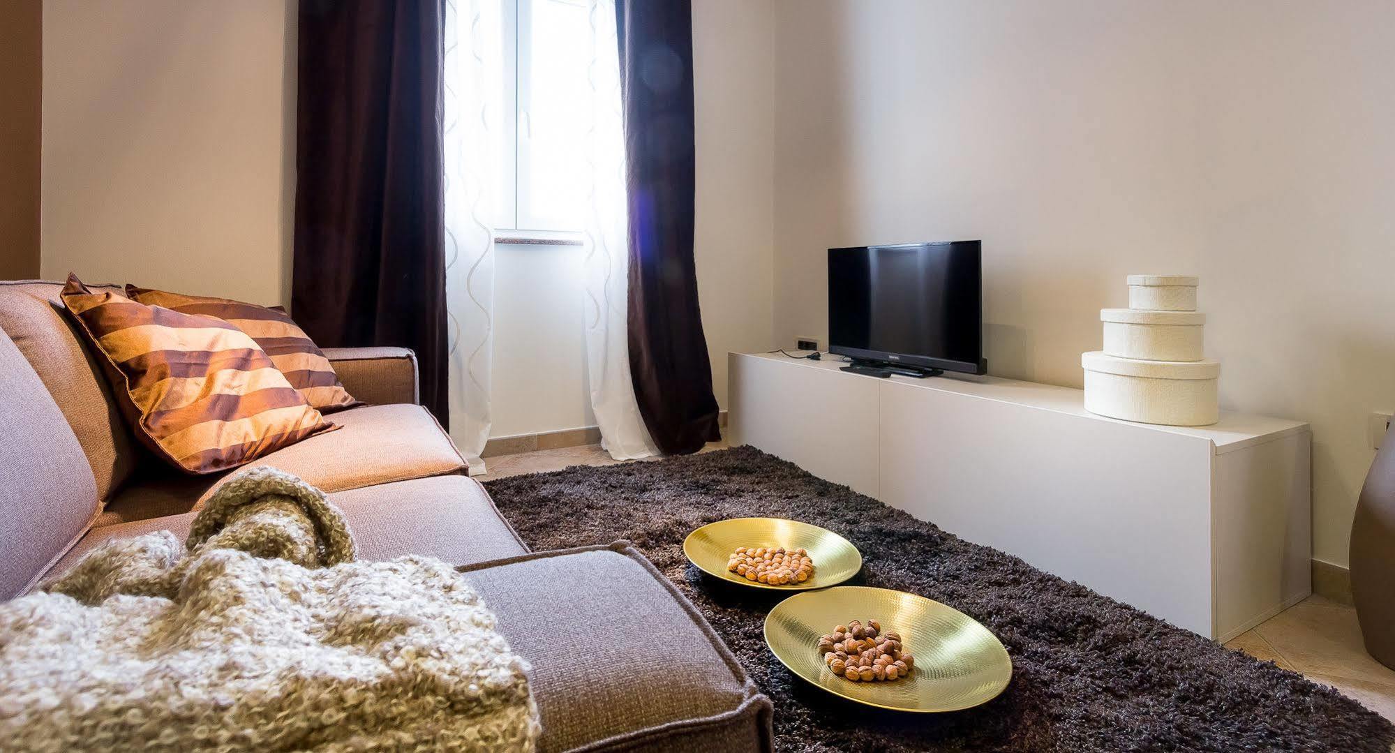 Apartments Stella โรวินสโก เซโล ภายนอก รูปภาพ